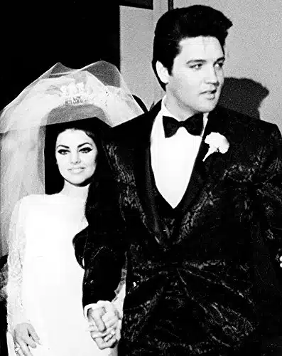 Elvis and Priscilla Presley at their wedding Photo Print (x )